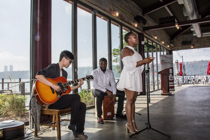Sha’Leah Nikole and performers (Malik Yusef Cumbo/MYC Photographics)